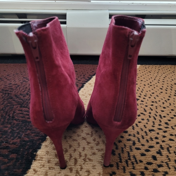 Nine West Heeled Ankle Boot size 7 - Picture 4 of 9